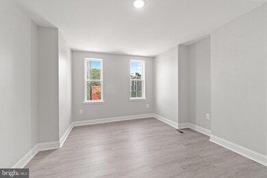 809 N Lakewood Ave, Baltimore, MD 21205 - photo 3