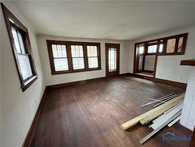 3945 Hazelhurst Ave, Toledo, OH 43612 - photo 4