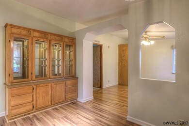 Dining room built-in