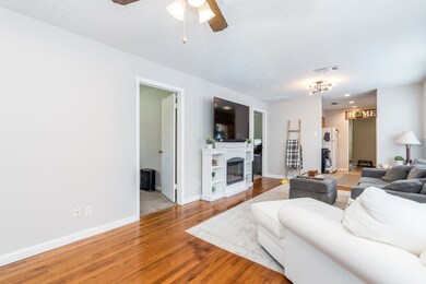 705 Clarence St, Tomball, TX 77375 - photo 7