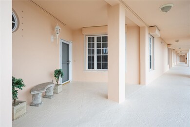 2205 N Southwinds Blvd unit 206, Vero Beach, FL 32963 - photo 2