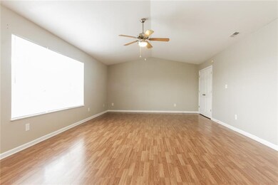 565 Hummingbird Ln, Whiteland, IN 46184 - photo 7