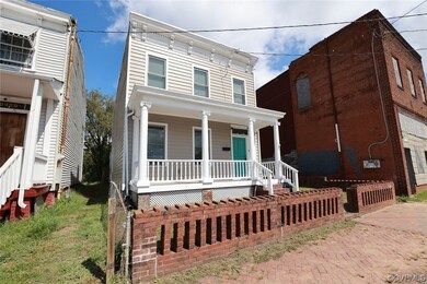 View of front of house featuring a porch