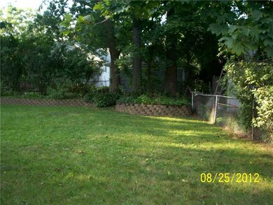 33 Gerald St, Warwick, RI 02886 - photo 3
