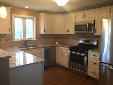 35 Birchwood Ln, West Warwick, RI 02893 - photo 3