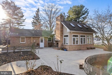 6239 Glen Rd, Coopersburg, PA 18036 - photo 2