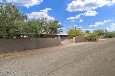 8072 E Mi Casita St, Tucson, AZ 85715 - photo 5