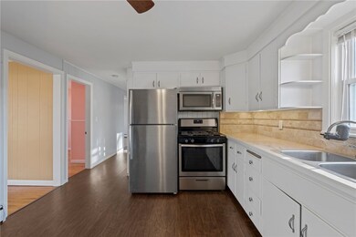 16 Elmbrook Dr, Warwick, RI 02889 - photo 4