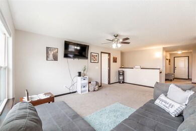 1307 Hummingbird Cir, Waterloo, IA 50702 - photo 5