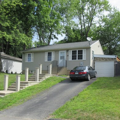 21 Jardine St, Springfield, MA 01107 - photo 3