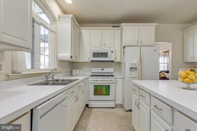 130 Juniper Ln, Swedesboro, NJ 08085 - photo 2