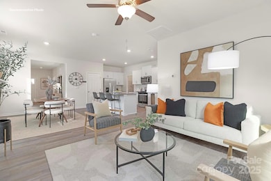 12133 Lady Bell Dr, Charlotte, NC 28278 - photo 3