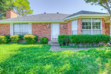 1015 W Westhill Dr, Cleburne, TX 76033 - photo 4