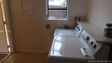 3658 E Bell Dr unit DR, Davie, FL 33328 - photo 4