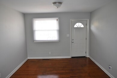 638 E Jenkins Ave unit C, Columbus, OH 43207 - photo 2