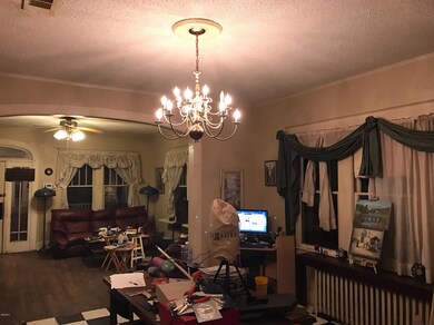 Dining room into Living room