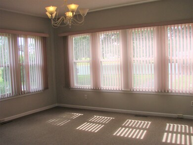 314 Sewall St unit 1, Ludlow, MA 01056 - photo 3