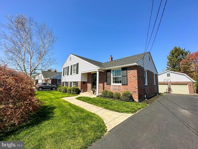 403 Sir Galahad Dr, Brookhaven, PA 19015 - photo 3