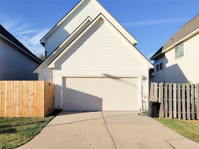 7243 Crimson Sky Dr, Houston, TX 77083 - photo 5