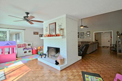 26 Sunroom (2)