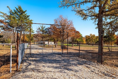 5944 Fm 3136, Alvarado, TX 76009 - photo 2