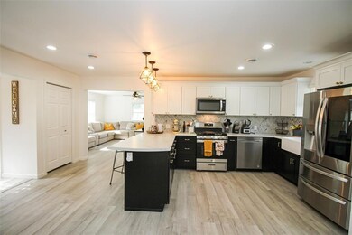 1125 Edgewood Rd NW, Cedar Rapids, IA 52405 - photo 6