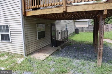 18209 Macrae Ct, Dumfries, VA 22026 - photo 5