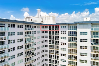 Sea Monarch Condominiums unit PH3, Pompano Beach, FL 33062 - photo 2