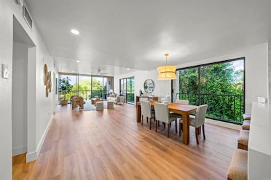 Shore Tower unit 305, La Jolla, CA 92037 - photo 2