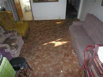 313 E Bertsch St, Lansford, PA 18232 - photo 4