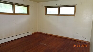 340 N Berwick Blvd, Waukegan, IL 60085 - photo 6