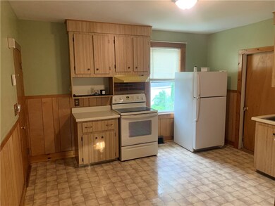 7 Lafayette St, West Warwick, RI 02893 - photo 5