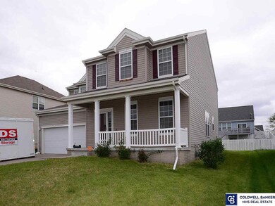 2303 Ridgeview Dr, Papillion, NE 68046 - photo 2