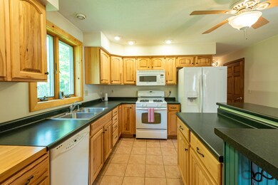 lakehome_mercerroad047