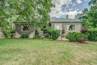 04-3467 Grandin Rd SW 004