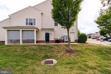 2801 Chinkapin Oak Ln, Woodbridge, VA 22191 - photo 3