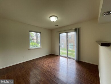 9644 Hagel Cir, Lorton, VA 22079 - photo 7