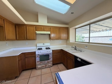 2709 Camphor Tree St, Las Vegas, NV 89108 - photo 7