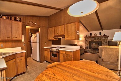 5534 Fox Run, Pocono Pines, PA 18350 - photo 5