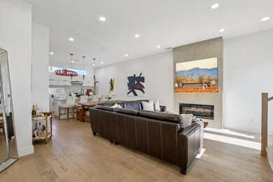 145 N Henderson Ave unit 102, Dallas, TX 75214 - photo 7