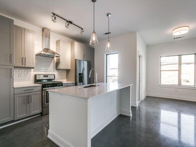 5718 Mccommas Blvd unit 103, Dallas, TX 75206 - photo 3