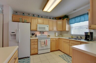 515 Cambridge Court_kitchen