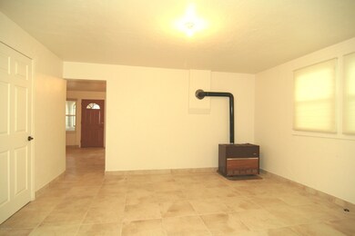 372W 18thSt 018