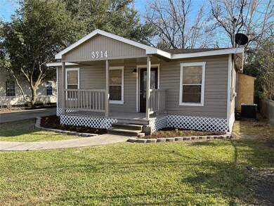 3314 Caplin St, Houston, TX 77026 - photo 2