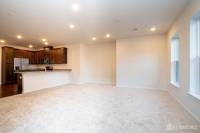 1402 Sadie Cir, New Brunswick, NJ 08901 - photo 5