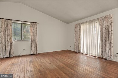 5628 Thunder Hill Rd, Columbia, MD 21045 - photo 6