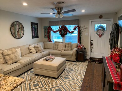 4307 Delhi St, Houston, TX 77022 - photo 3