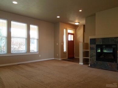 4125 SW Salmon Ave, Redmond, OR 97756 - photo 6