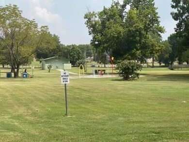 201 S 5th St, Bonham, TX 75418 - photo 7