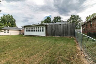 2906 Bedoll Ave, Poplar Bluff, MO 63901 - photo 5